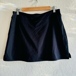 Tranquility | black skort